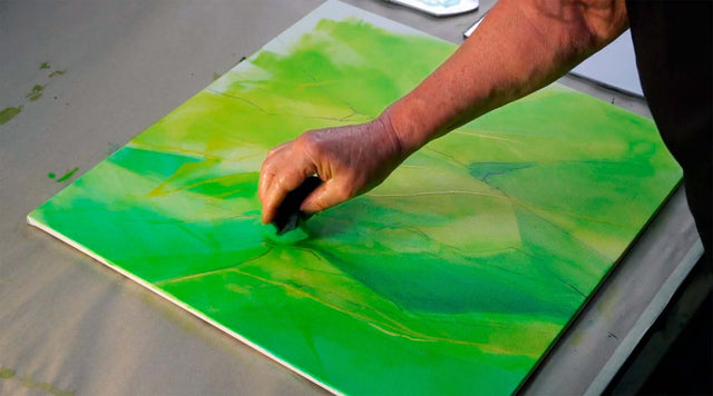 Lerne im geistreich Online-Kurs mit Helga Budde-Engelke Grün - Klare Farben und Lasurmalerei kennen