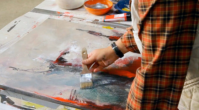 Lerne im geistreich Online-Kurs mit Sonja Schmid Abstrakt in Rot... kennen