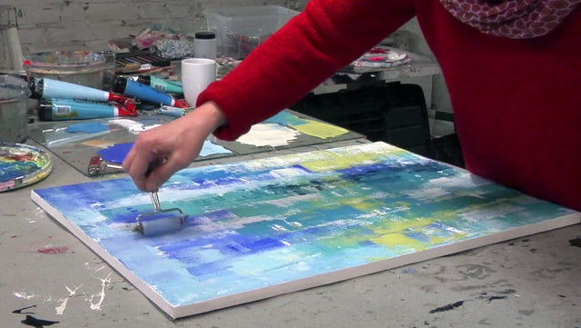 Lerne im geistreich Online-Kurs mit Angelika Biber Abstrahierte Stadtansicht in Mischtechnik kennen