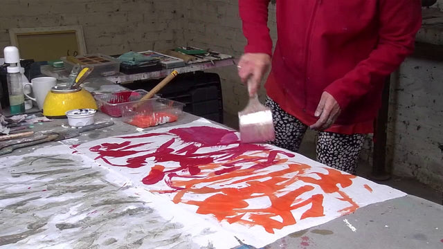 Lerne im geistreich Online-Kurs mit Angelika Biber Collage mit Wachs auf Holzkörper - Rost, Paraffin und Ölfarben kennen