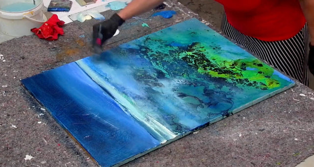 Lerne im geistreich Online-Kurs mit Angelika Biber Landschaft mit Bitumen-Schüttung kennen