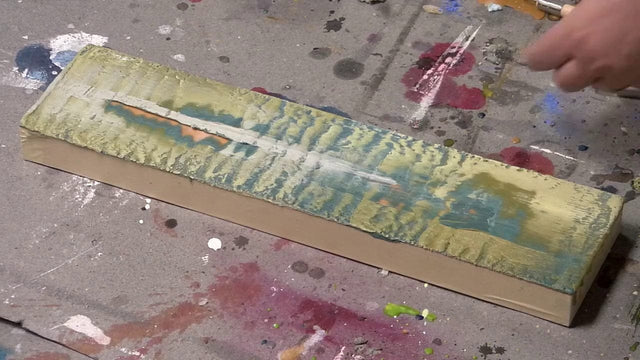 Lerne im geistreich Online-Kurs mit Birgit Hüttemann-Holz Enkaustik "Basics + Techniken" Einführungskurs kennen