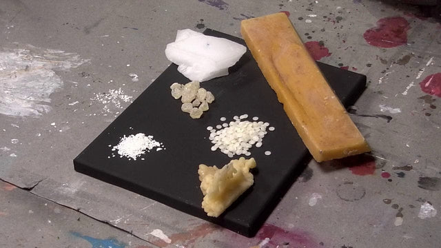 Lerne im geistreich Online-Kurs mit Birgit Hüttemann-Holz Enkaustik "Basics + Techniken" Einführungskurs kennen