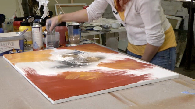 Lerne im geistreich Online-Kurs mit Conny Niehoff Collage-Technik mit Acryl in Orange kennen