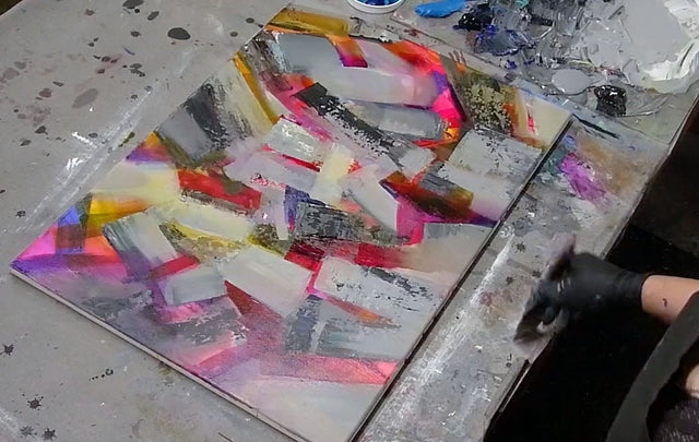 Lerne im geistreich Online-Kurs mit Era Freidzon Bildfindung. Abstraktion. Steine... kennen