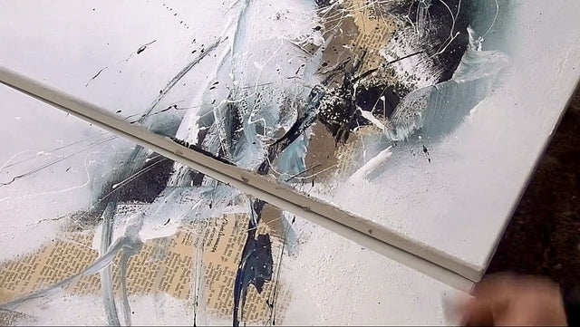 Lerne im geistreich Online-Kurs mit Friederike Meintke Acryl-Abstrakt mit Collage - Triptychon kennen