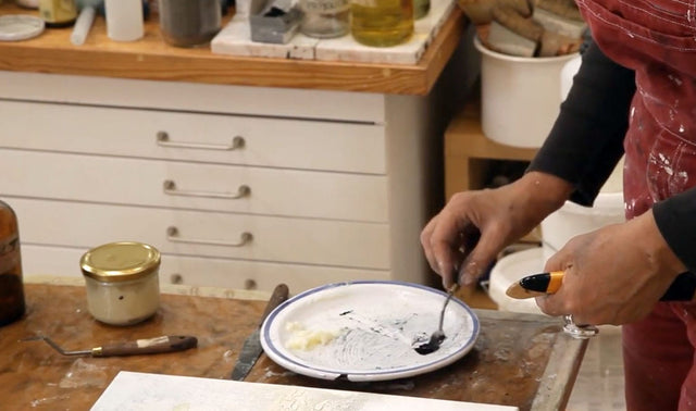 Lerne im geistreich Online-Kurs mit Gabriele Musebrink Transparenzen auf Leinwand kennen