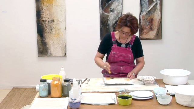 Lerne im geistreich Online-Kurs mit Gabriele Musebrink Transparenzen auf Seidelbast kennen