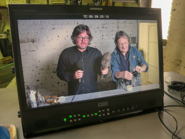 Lerne im geistreich Online-Kurs mit Günther Reil Maske - Graphit, Schellack, Goldpigment... kennen