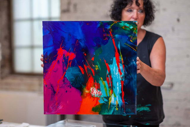 Lerne im geistreich Online-Kurs mit Helga Budde-Engelke Seminar - Hinterglasmalerei in Acryltechnik kennen