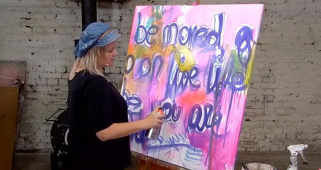 Lerne im geistreich Online-Kurs mit Ilona Griss-Schwärzler Portrait Streetstyle - 2 Bilder kennen