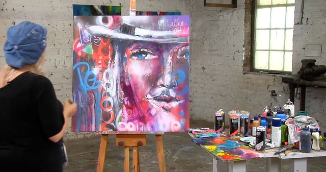 Lerne im geistreich Online-Kurs mit Ilona Griss-Schwärzler Portrait Streetstyle - 2 Bilder kennen