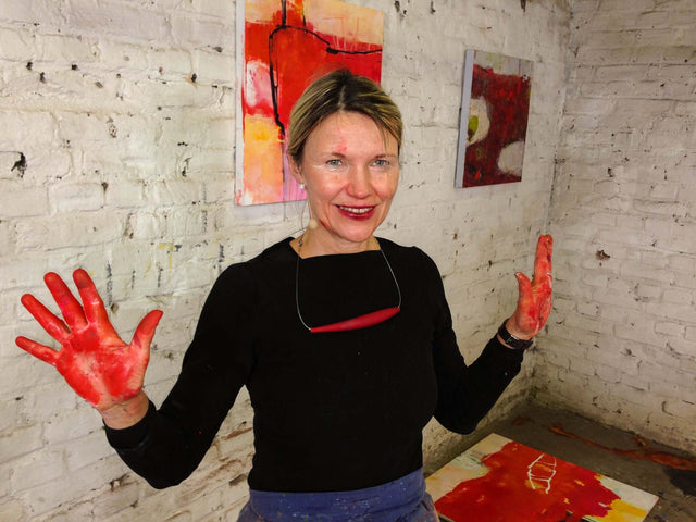 Lerne im geistreich Online-Kurs mit Ines Hildur Drei Farben. Rot - Seminar kennen