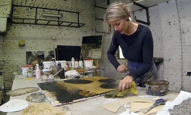 Lerne im geistreich Online-Kurs mit Ines Hildur Schablonier-Technik kennen