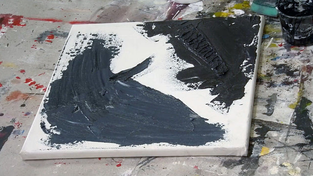 Lerne im geistreich Online-Kurs mit Ingrid Radinger Weiß aus Schwarz in Auskratztechnik kennen