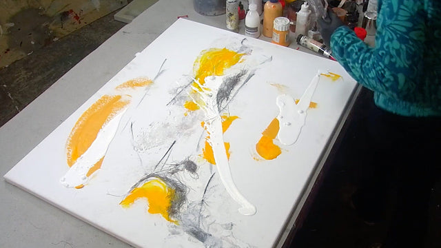 Lerne im geistreich Online-Kurs mit Isolde Folger Gelb-Orange ganz zart kennen