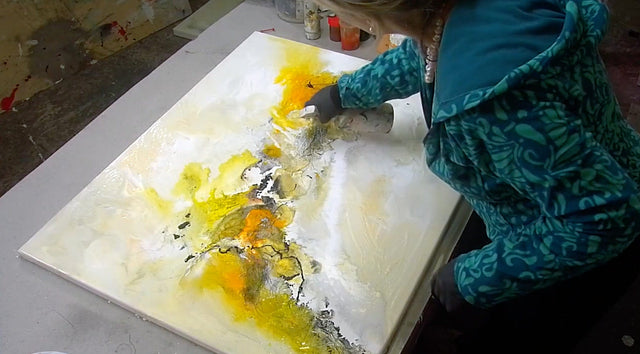 Lerne im geistreich Online-Kurs mit Isolde Folger Gelb-Orange ganz zart kennen