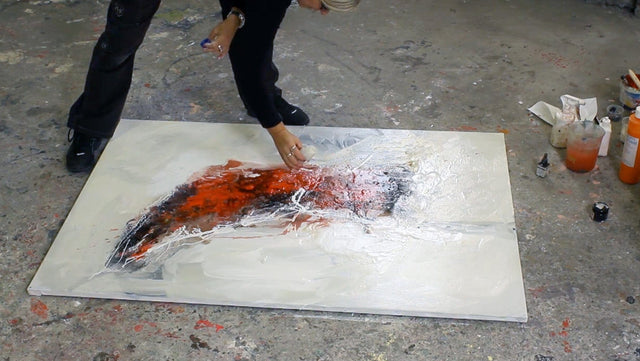 Lerne im geistreich Online-Kurs mit Isolde Folger Großes Format in rot, schwarz und grau kennen