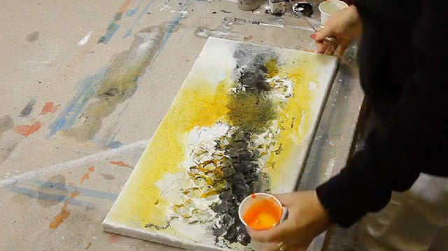 Lerne im geistreich Online-Kurs mit Isolde Folger Papierzauber auf kleinem Format kennen