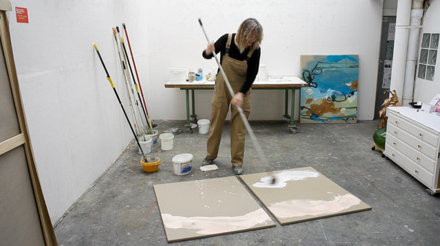 Lerne im geistreich Online-Kurs mit Maria Wuch Expressiv mit langem Arm kennen