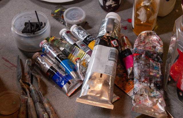 Lerne im geistreich Online-Kurs mit Mila Plaickner Portrait-Raum-Figur kennen