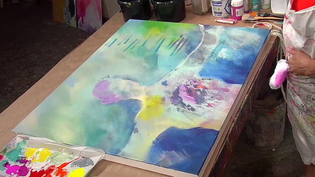 Lerne im geistreich Online-Kurs mit Patricia Cabaleiro Malen im Hier und Jetzt / Abstraktes Selbstportrait kennen