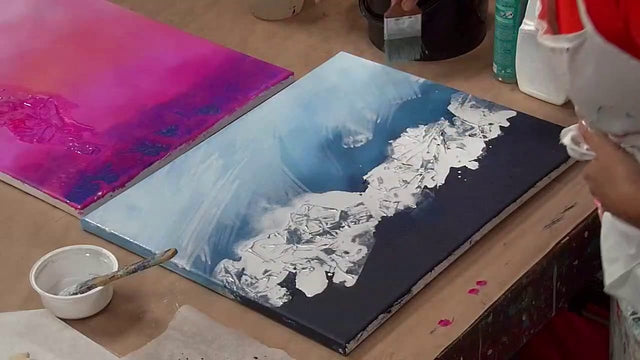 Lerne im geistreich Online-Kurs mit Patricia Cabaleiro Mix-Media / Collage abstrakt und figurativ kennen