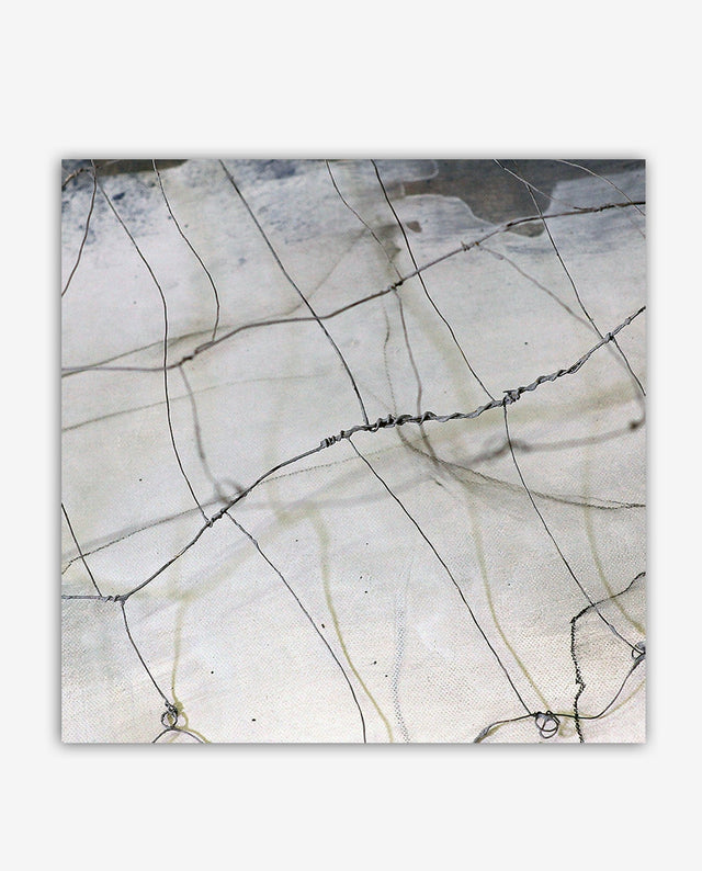 Lerne im geistreich Online-Kurs mit Sabine Kinder Draht-Kleid und Acryl-Malerei kennen