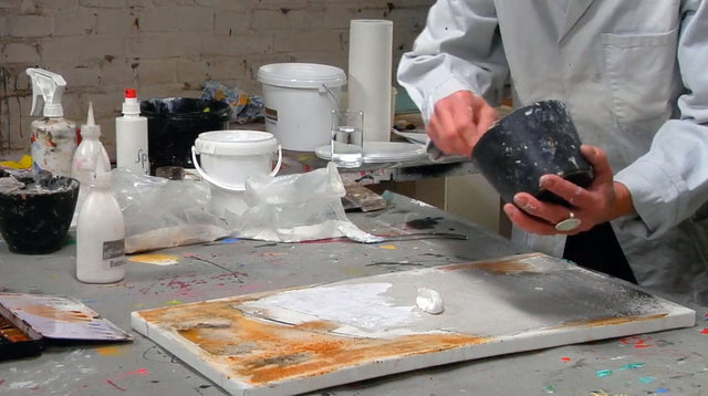 Lerne im geistreich Online-Kurs mit Ute Hoeg Baumaterial trifft Baumaterial kennen