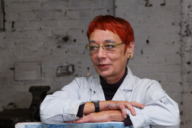 Lerne im geistreich Online-Kurs mit Ute Hoeg Marmormehl, Glimmerkristalle, Schellack und Beize kennen