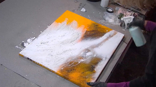 Lerne im geistreich Online-Kurs mit Christina Jehne Weisse Wüste - Licht und Schatten kennen