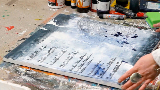 Lerne im geistreich Online-Kurs mit Isabelle Zacher-Finet Frottage-Technik. Texte übertragen... kennen