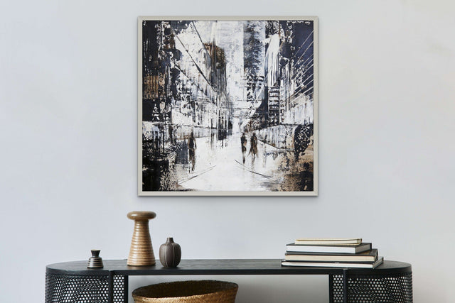 Lerne im geistreich Online-Kurs mit Angelika Domenig Cityscapes Violett - Stadtansicht mit Menschen kennen