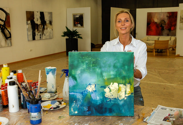 Lerne im geistreich Online-Kurs mit Annette Lehrmann Blaugrünes Bild mit Goldeffekt kennen