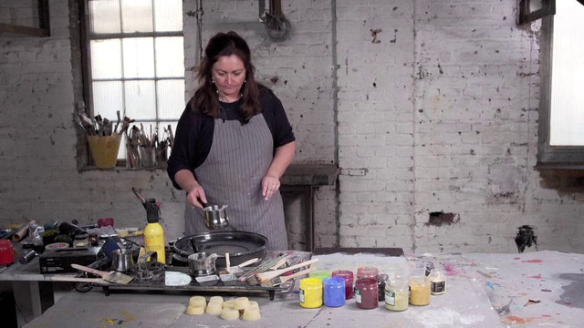 Lerne im geistreich Online-Kurs mit Birgit Hüttemann-Holz Enkaustik 3 Arbeiten in 3 Techniken kennen