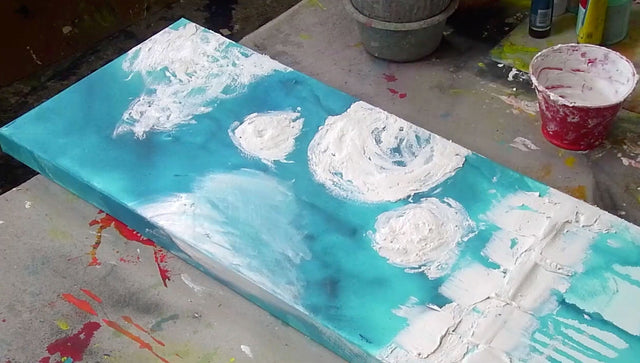 Lerne im geistreich Online-Kurs mit Claudia Geil Struktur 3-Dimensional und fließende Farbigkeit kennen