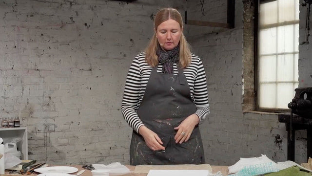 Lerne im geistreich Online-Kurs mit Cordula Kagemann Collage in grün mit Seidenpapier und Acryl kennen