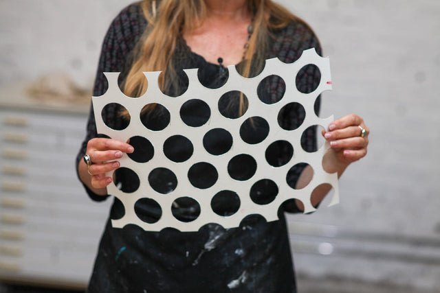 Lerne im geistreich Online-Kurs mit Cordula Kagemann Collage mit Material, Textur und Relief kennen