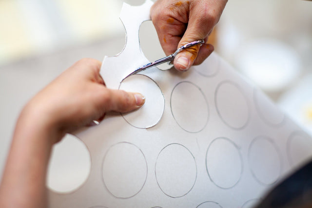 Lerne im geistreich Online-Kurs mit Cordula Kagemann Collage mit Material, Textur und Relief kennen