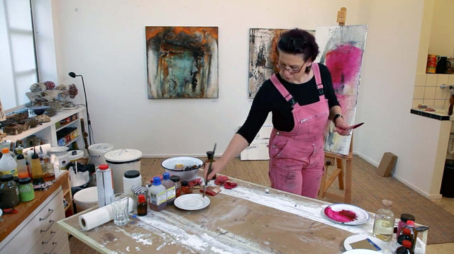 Lerne im geistreich Online-Kurs mit Gabriele Musebrink Feinstofflicher Zauber - Arbeiten mit Sumpfkalk kennen