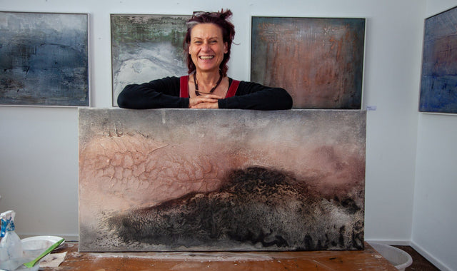 Lerne im geistreich Online-Kurs mit Gabriele Musebrink Flächen im farbreduzierten Raum kennen