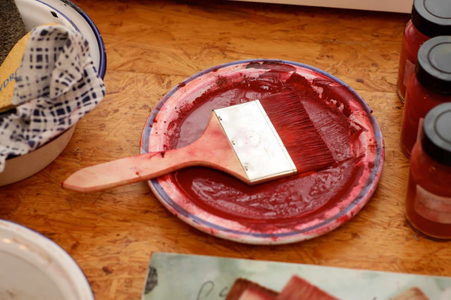 Lerne im geistreich Online-Kurs mit Gabriele Musebrink Rot. Struktur in Spannung kennen