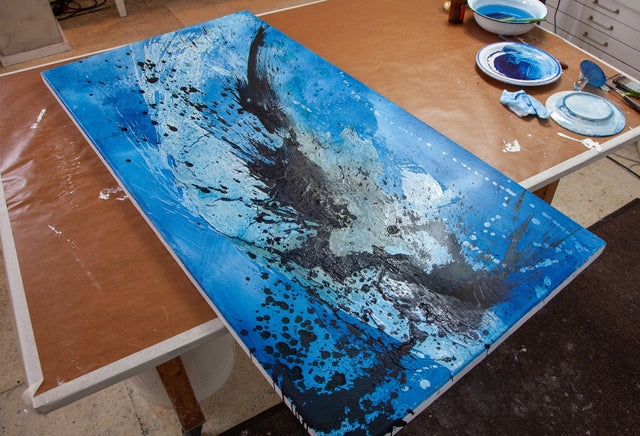 Lerne im geistreich Online-Kurs mit Gabriele Musebrink Transluzenz durch Wachs auf Leinwand kennen