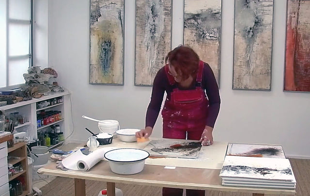 Lerne im geistreich Online-Kurs mit Gabriele Musebrink Transparenzen auf Holz kennen