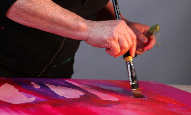 Lerne im geistreich Online-Kurs mit Helga Budde-Engelke Lasurtechnik - monochrome Arbeiten in Rot kennen