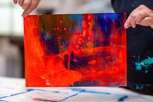 Lerne im geistreich Online-Kurs mit Helga Budde-Engelke Seminar - Hinterglasmalerei in Acryltechnik kennen