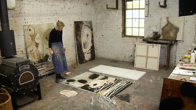 Lerne im geistreich Online-Kurs mit Ines Hildur Die grosse Form auf grossem Format kennen