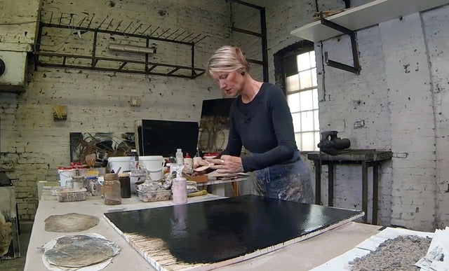 Lerne im geistreich Online-Kurs mit Ines Hildur Schablonier-Technik kennen