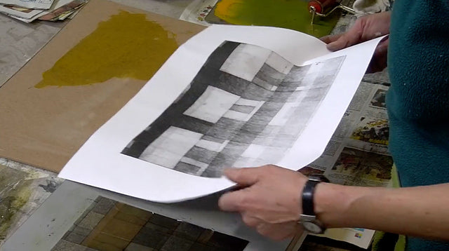 Lerne im geistreich Online-Kurs mit Iris Flexer Experimentelle Drucktechnik - Radierung kennen