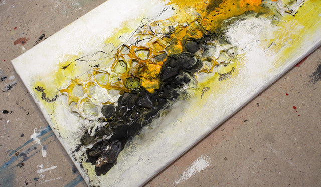 Lerne im geistreich Online-Kurs mit Isolde Folger Papierzauber auf kleinem Format kennen